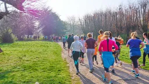 Hardlopen op een van de routes in het Goffertpark